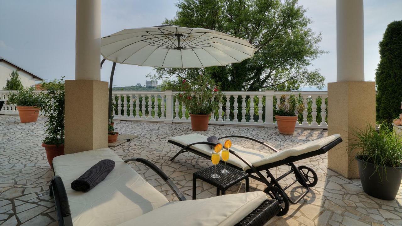 Apartment Barbara Сень Экстерьер фото