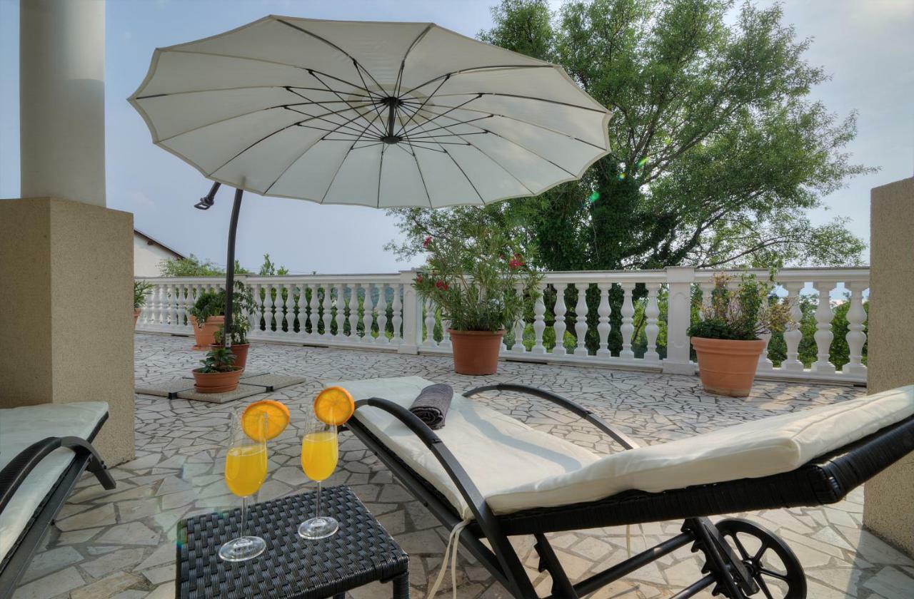 Apartment Barbara Сень Экстерьер фото